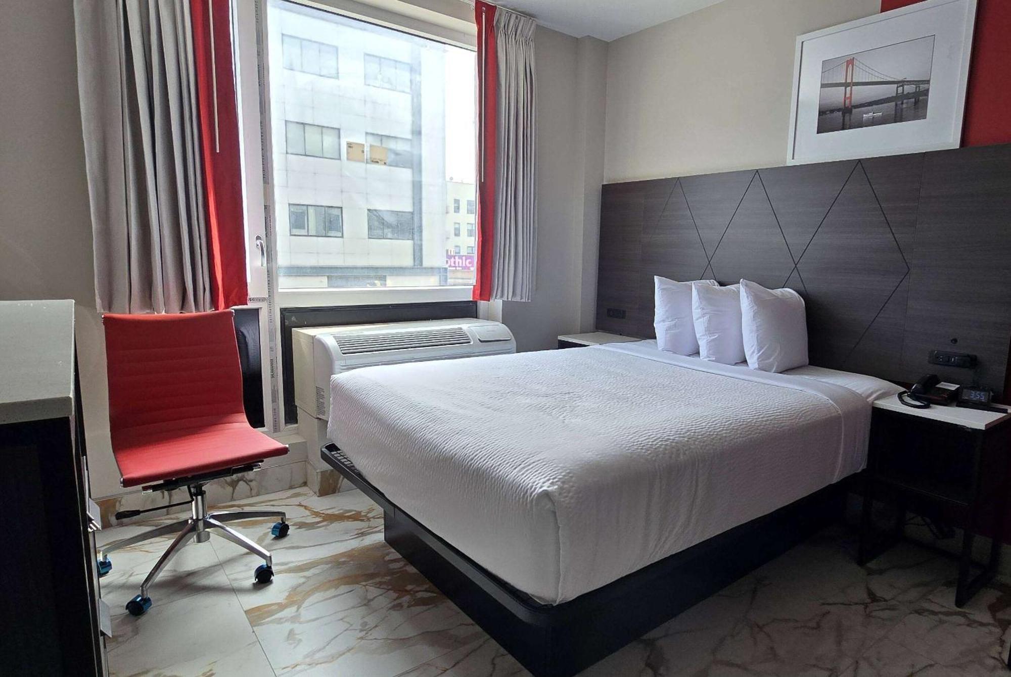 Hotel Ramada By Wyndham Brooklyn Empire Blvd *